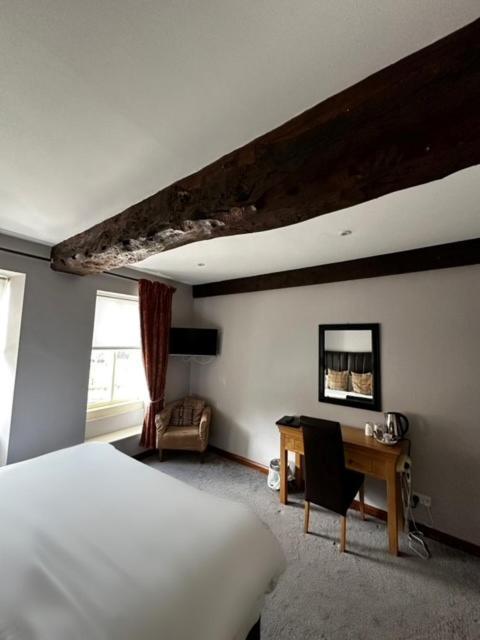 The Ilchester Arms Hotel, Ilchester Somerset Ngoại thất bức ảnh