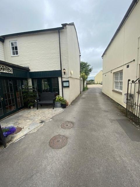 The Ilchester Arms Hotel, Ilchester Somerset Ngoại thất bức ảnh